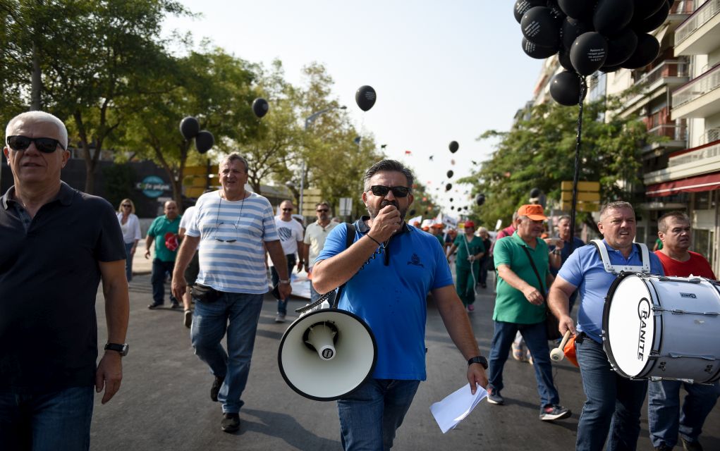 Έξω από το ΥΜΑΘ η πορεία της ΠΟΕΔΗΝ (pics)