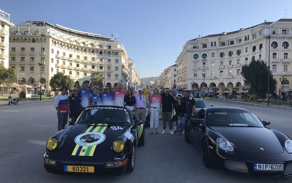Οι Porsche που στόλισαν σήμερα την πλατεία Αριστοτέλους (pics)