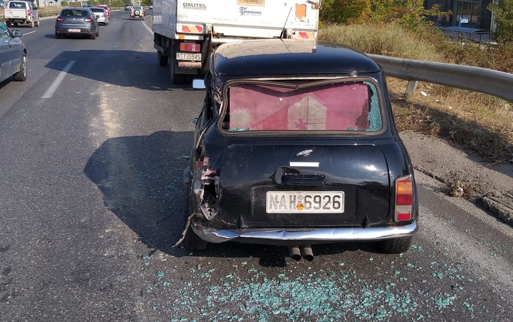 Τροχαίο πρώην βουλευτή – Σμπαράλια το όχημα (pic)