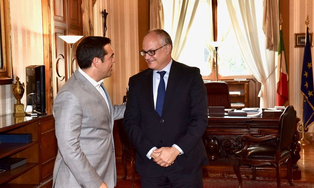 Τσίπρας: “Άμεση αναθεώρηση των πλεονασμάτων”