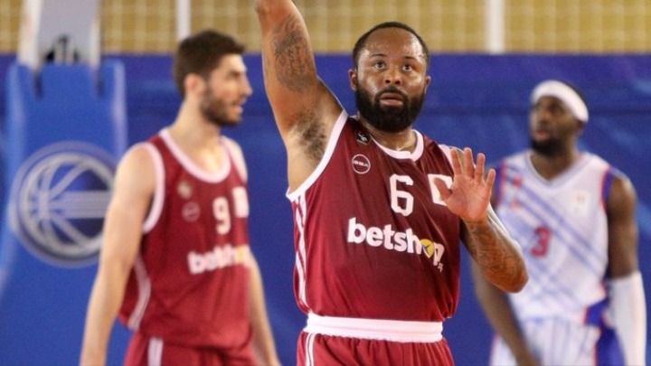 Αήττητος ο Ήφαιστος, 72-68 την ΑΕΚ στην Λήμνο