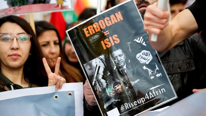 Επεισόδια με πέντε τραυματίες σε διαδήλωση υπέρ των Κούρδων στη Γερμανία