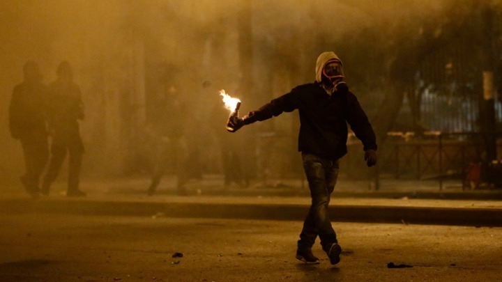 Γεωπονική Σχολή: Επεισόδια και ρίψη μολότοφ έξω από το πανεπιστήμιο