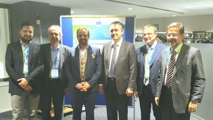 Φωτοβολταϊκό πάρκο 1 GW για την παραγωγή υδρογόνου περιλαμβάνει η πρόταση που παρουσίασε ο Γ. Κασαπίδης