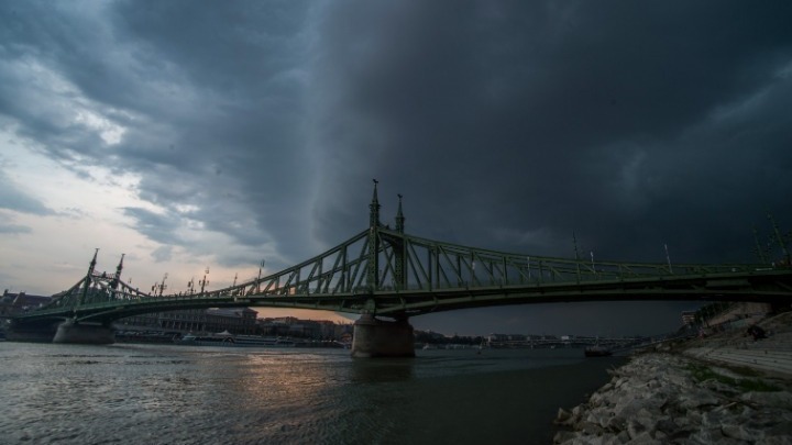 Η ΕΤΕπ ενισχύει τη στήριξή της στη ρουμανική οικονομία