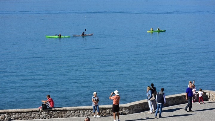 Καλός γενικά ο καιρός και την Τρίτη, με αραιές νεφώσεις και πιθανές τοπικές βροχές