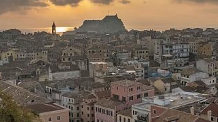 Κέρκυρα: «Δεμένα» τα πλοία ανοιχτού τύπου στα λιμάνια