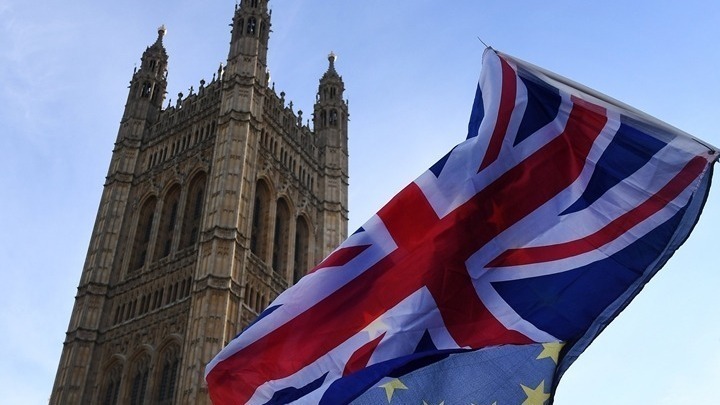 Βrexit: Μετατίθεται η έγκριση της συμφωνίας