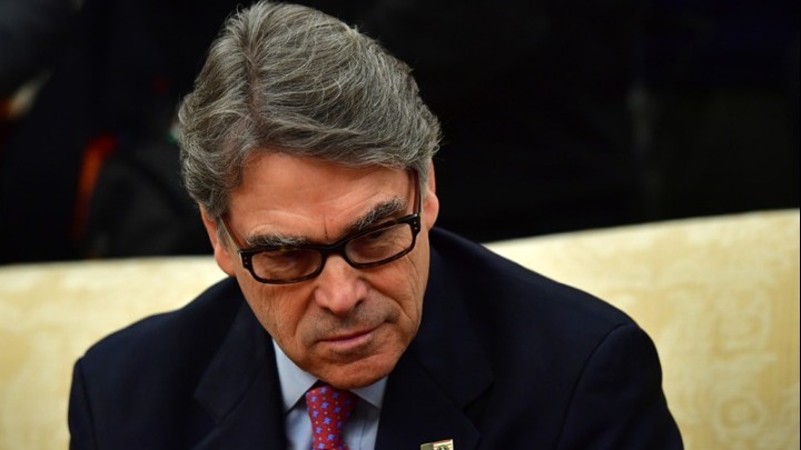 Ο Ντ. Τραμπ ανακοίνωσε την αποχώρηση του υπουργού Ενέργειας Ρικ Πέρι