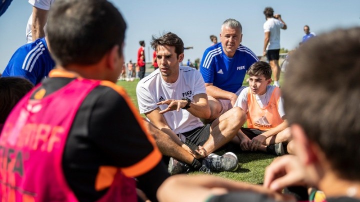 Οι FIFA Legends με μαθητές στα βουνά του Λιβάνου