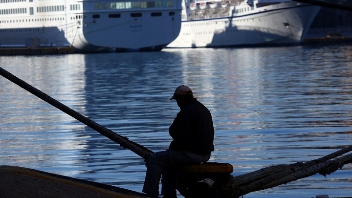 Παράνομη κρίθηκε από το πρωτοδικείο Πειραιά, η αυριανή 24ωρη απεργία ναυτεργατικών σωματείων
