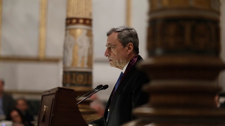 Πολιτικές ενίσχυσης της πραγματικής σύγκλισης της Ελλάδας με την ευρωπαϊκή οικονομία, πρότεινε ο Μ. Ντράγκι