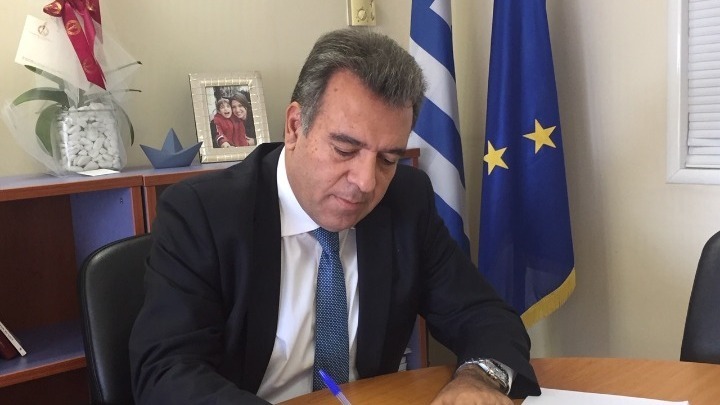 Προκήρυξη για μετεκπαίδευση εργαζομένων στον τουρισμό, υπέγραψε ο Μ. Κόνσολας