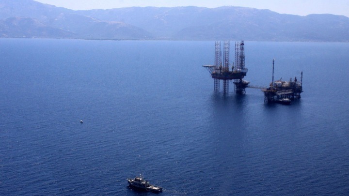 Ψηφίστηκαν οι τέσσερις συμβάσεις έρευνας και εκμετάλλευσης υδρογονανθράκων