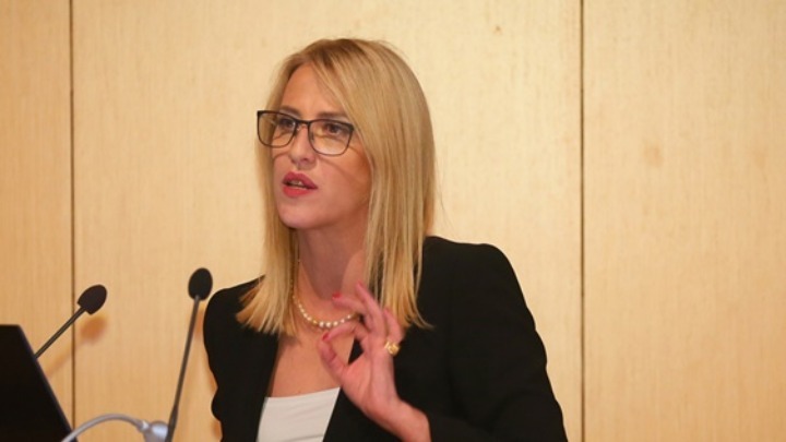 Ρ. Δούρου για το Ελληνικό: Πάνε οι θέσεις εργασίας και τα αναπτυξιακά έργα. Η κυβέρνηση Μητσοτάκη ξεπληρώνει τα χρέη της