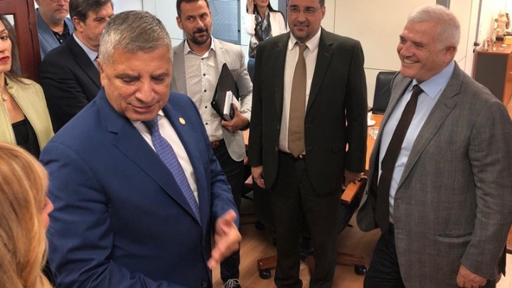 Συνάντηση με τον περιφερειάρχη Γ. Πατούλη για το γήπεδο
