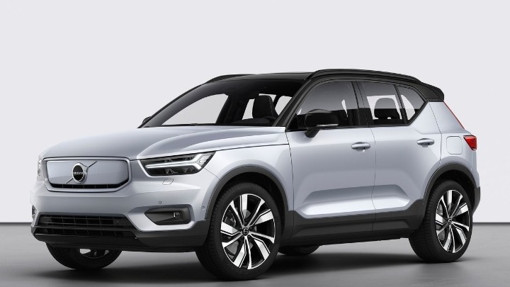 Το νέο ηλεκτρικό Volvo XC40 Recharge προσφέρει 408 ίππους