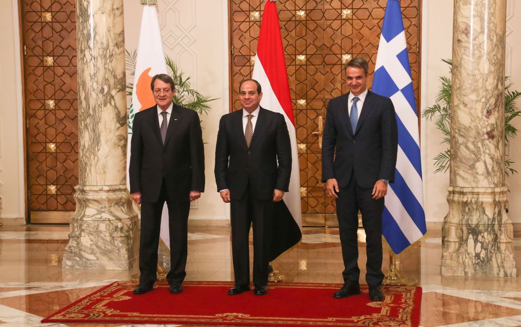 Οι δηλώσεις μετά την τριμερή συνοδο στο Κάιρο (live)