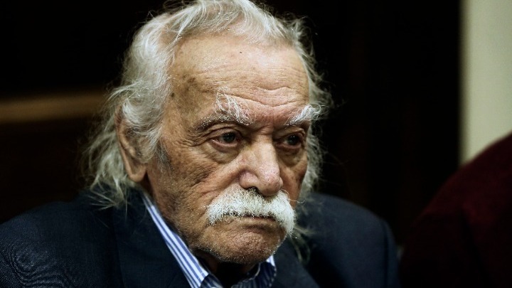 Η ΓΣΕΕ κάλεσε σε συνέδριό της τον… Μανώλη Γλέζο