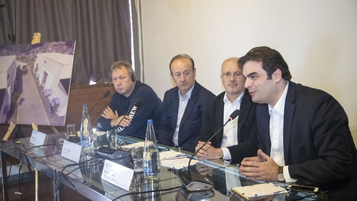 “Χόλιγουντ” σε 83 στρέμματα και οκτώ πλατώ στη Θέρμη της Θεσσαλονίκης