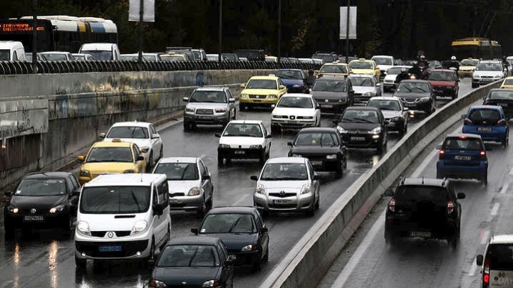 Διακοπή της κυκλοφορίας από την Ελευσίνα έως τον Ισθμό