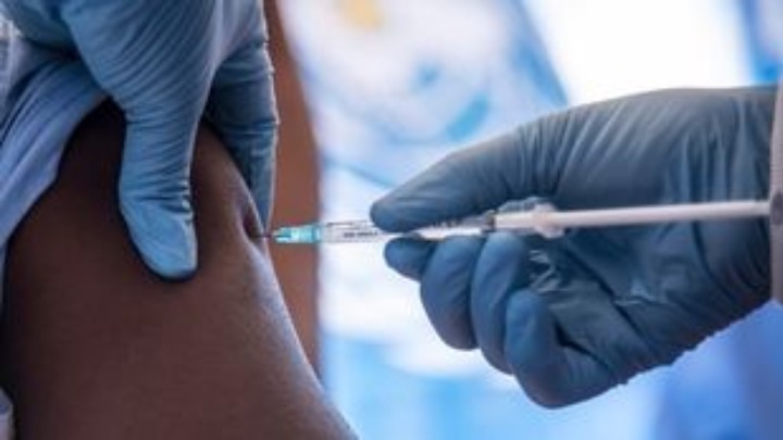 Γκίκας Μαγιορκίνης: «Η ιλαρά αφορά αποκλειστικά αυτούς που δεν έχουν εμβολιαστεί» (ΒΙΝΤΕΟ)