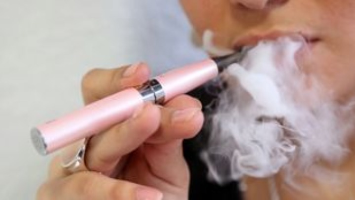 Ενας έφηβος λίγο έλειψε να πεθάνει εξαιτίας του ατμίσματος