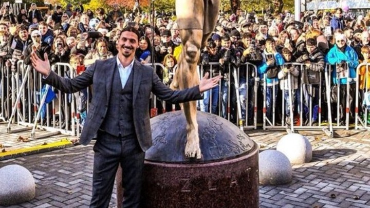 Επαφές με τη Μίλαν ο Ιμπραΐμοβιτς