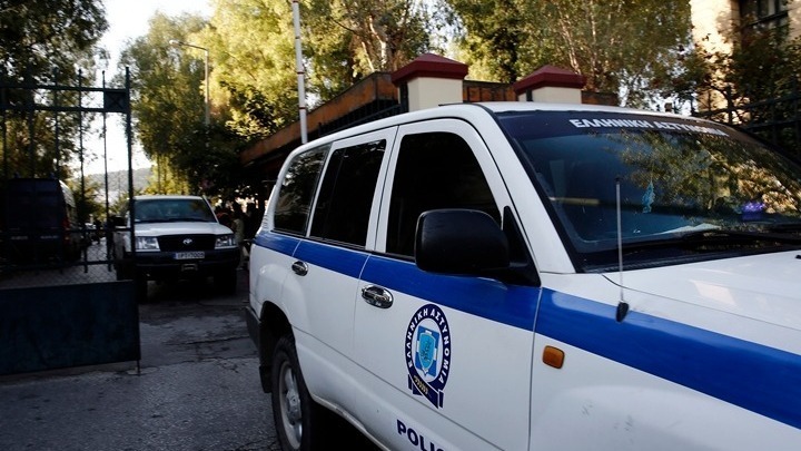 Επεισόδια στην Ευελπίδων από συμπαραστάτες των δύο φερομένων ως μελών της οργάνωσης “Επαναστατική Αυτοάμυνα”