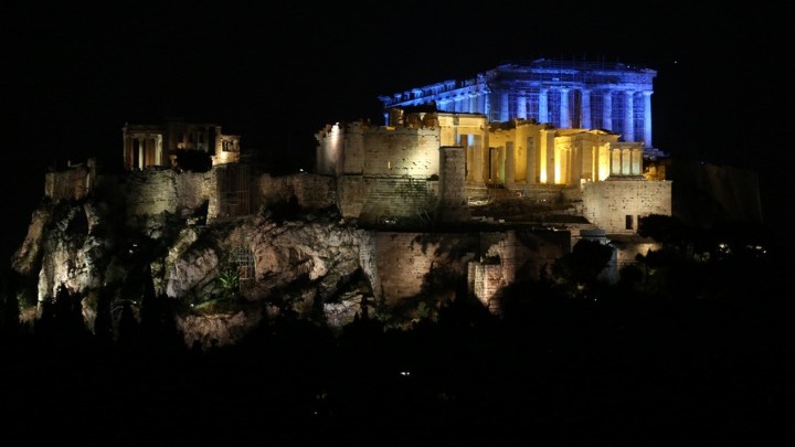 Η Ακρόπολη φωτίζεται απόψε με το μπλε χρώμα της UNICEF