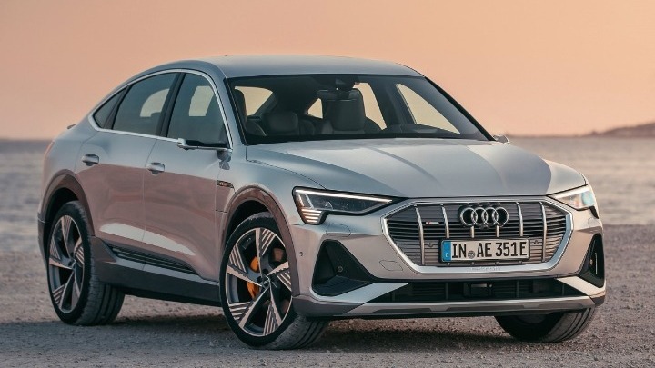 Η Audi μειώνει το προσωπικό της για να χρηματοδοτήσει την ηλεκτροκίνηση