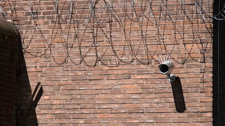ΗΠΑ: Ισοβίτης ζητά να αποφυλακιστεί επειδή εξέτισε την ποινή του… πεθαίνοντας πριν από τέσσερα χρόνια