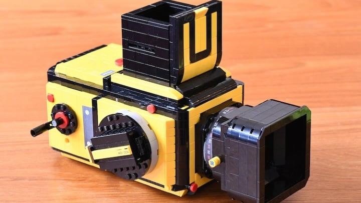 Μια πλήρως λειτουργική Hasselblad από κυβάκια