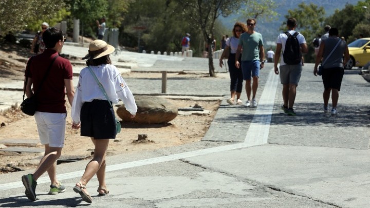 Οι Κινέζοι νεαρής ηλικίας επιλέγουν για τις διακοπές τους την Ελλάδα