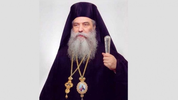 Παρουσία του Αρχιεπισκόπου Ιερωνύμου, η αναγόρευση του μητροπολίτη Σπάρτης Ευσταθίου σε επίτιμο διδάκτορα του Πανεπιστημίου Πειραιώς