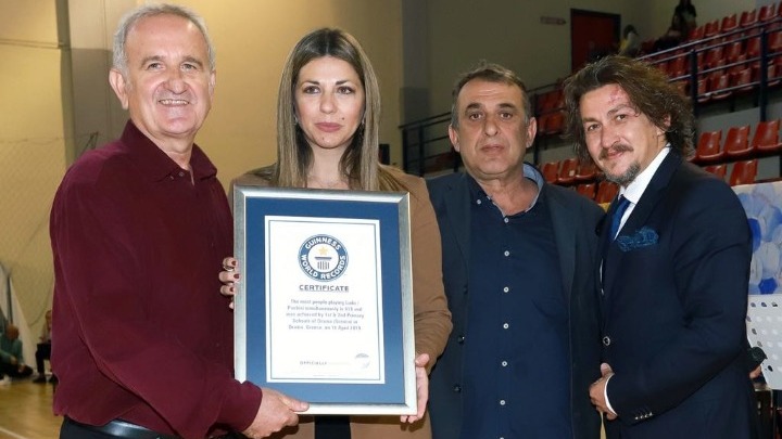Ρεκόρ Γκίνες με επιτραπέζιο παιχνίδι από μαθητές δημοτικών σχολείων