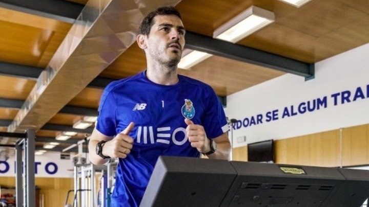 Συνεχίζει τις προπονήσεις με Πόρτο ο Κασίγιας