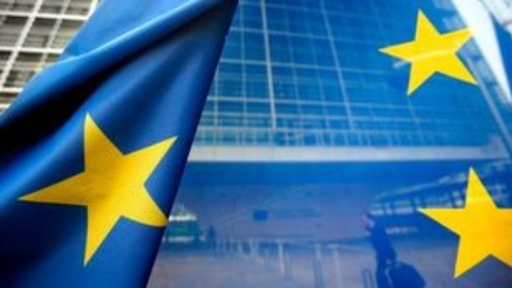 Τη Ρουμάνα Αντίνα Βαλεάν προτείνει για Επίτροπο Μεταφορών η Ούρσουλα φον ντερ Λάιεν