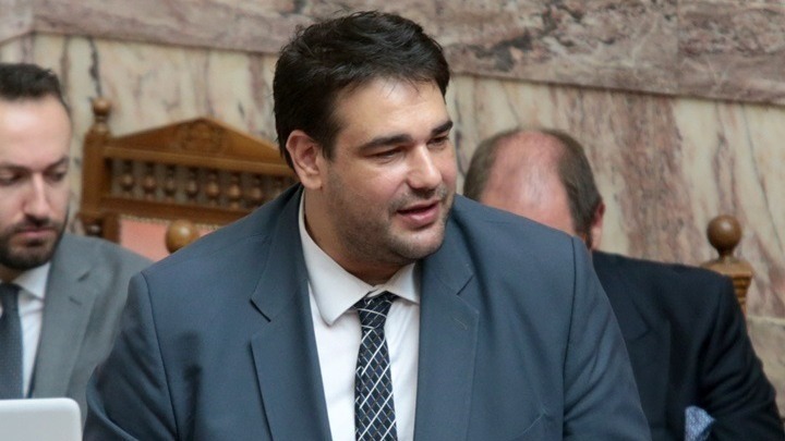Τι θα περιλαμβάνει το ν/σ για την ψήφο των Ελλήνων του Εξωτερικού.”Μιλάμε για μία πρώτη αρχή”,είπε ο Θ.Λιβάνιος