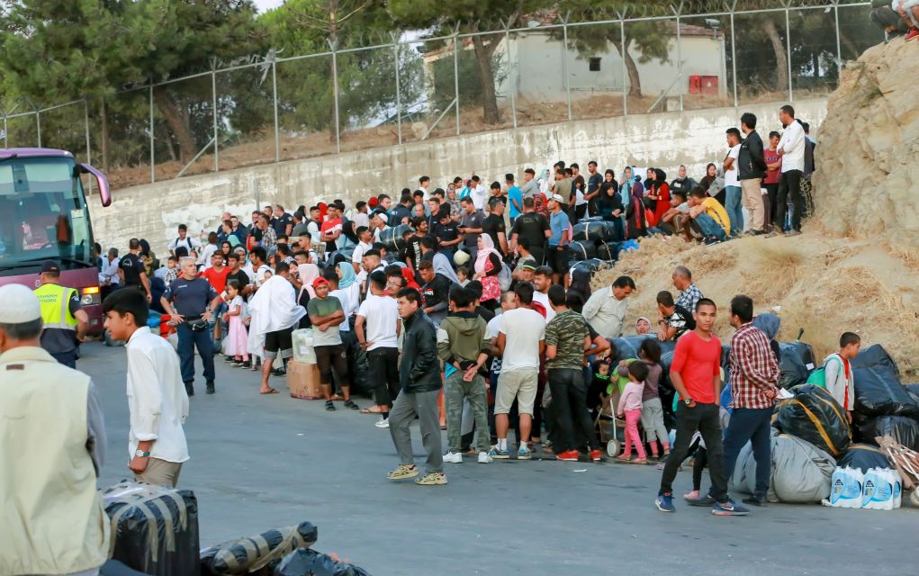 «Χάος» στη Μόρια με πάνω από 15.000 πρόσφυγες