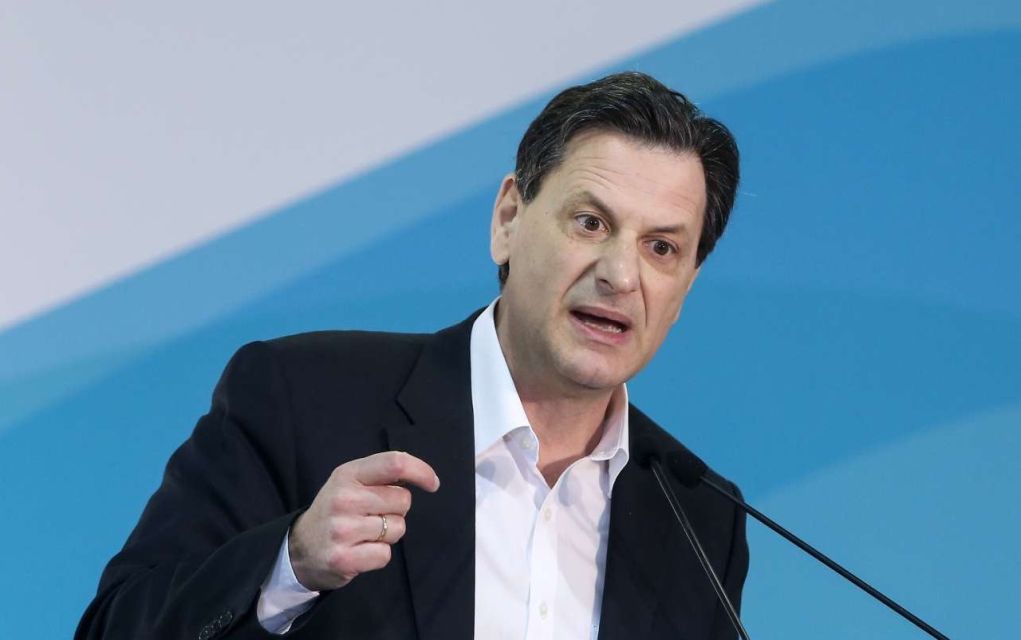 Σκυλακάκης: «Επί ΣΥΡΙΖΑ όσοι δεν είχαν λεφτά κρύωναν»
