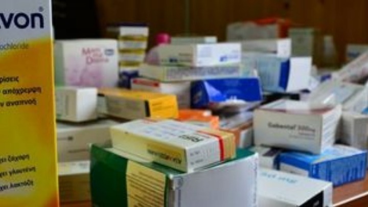 Αποστολή φαρμακευτικού υλικού από το ΠΑΜΕ σε κέντρο προσφύγων