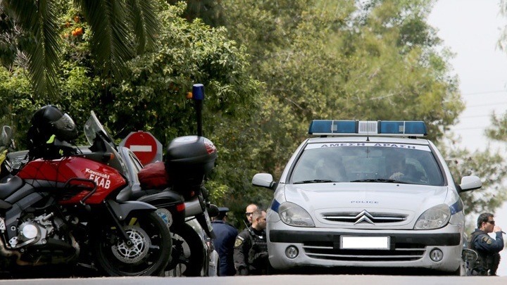Καταδίωξη κλεμμένου αυτοκινήτου στο Χαϊδάρι
