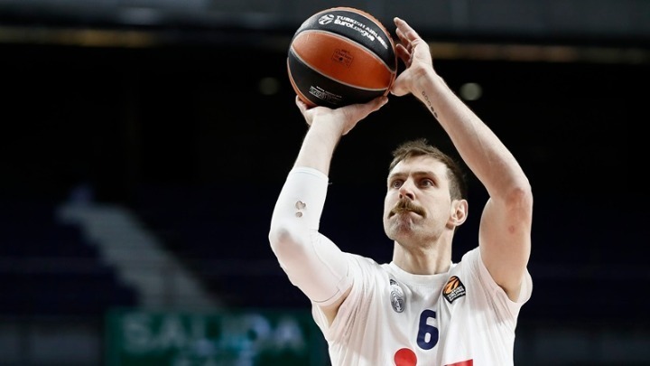 Ο Νοτσιόνι υποψήφιος για την All Decade Team (video)