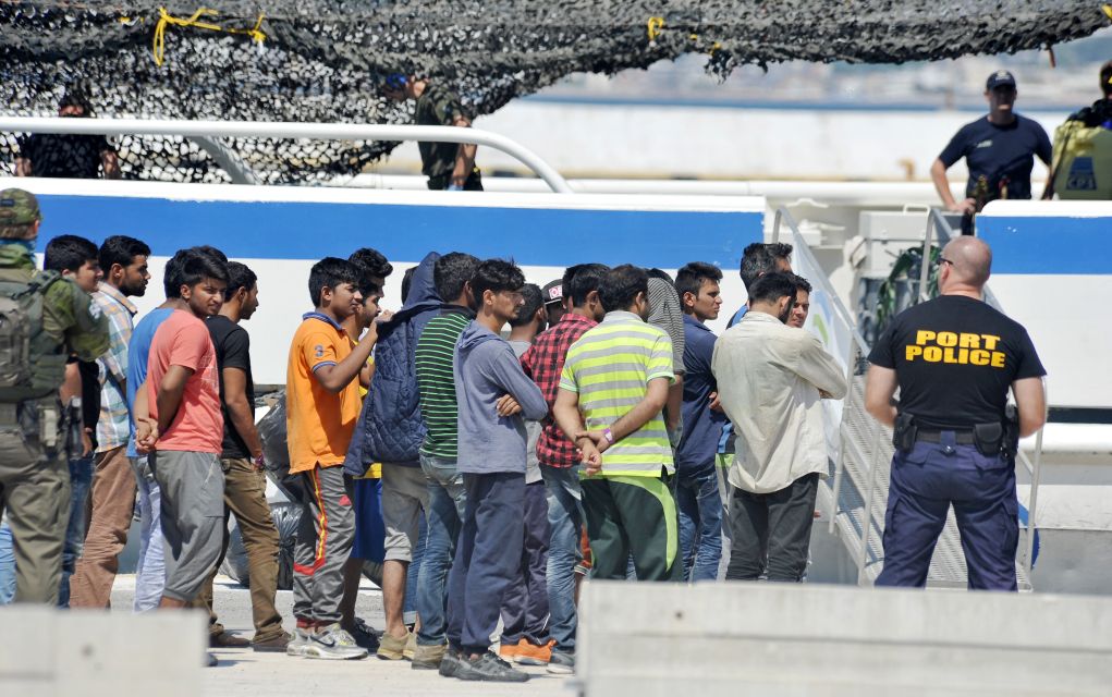 Μαξίμου: Σύσκεψη την Πέμπτη για το μεταναστευτικό