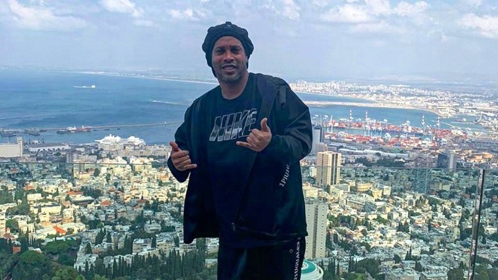 Ροναλντίνιο: «Λατρεύω να βλέπω τον Μπαπέ»