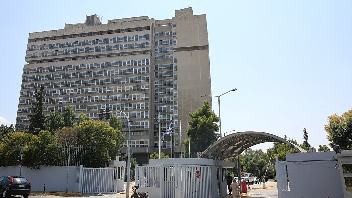Τι απαντά το υπ. Προστασίας του Πολίτη στον ΣΥΡΙΖΑ, για τα ερωτήματα από την αστυνομική επιχείρηση στο Κουκάκι
