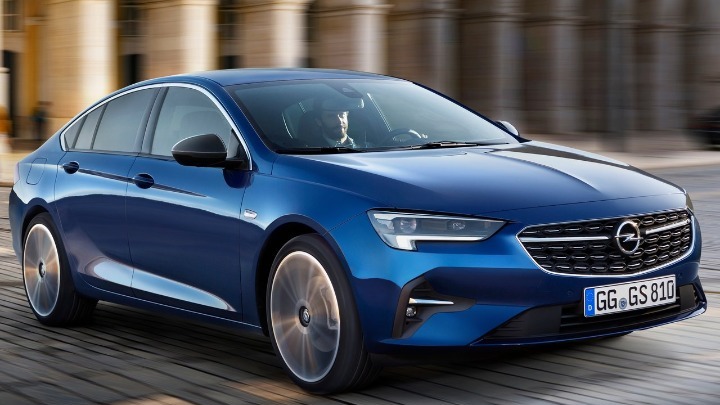 Το νέο Opel Insignia έγινε περισσότερο σπορ και επιβλητικό