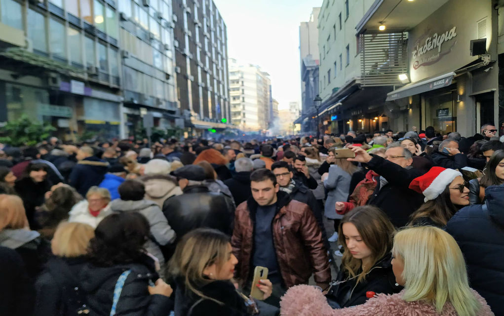 Ασφυκτικά γεμάτο το κέντρο της Θεσσαλονίκης (v&p)