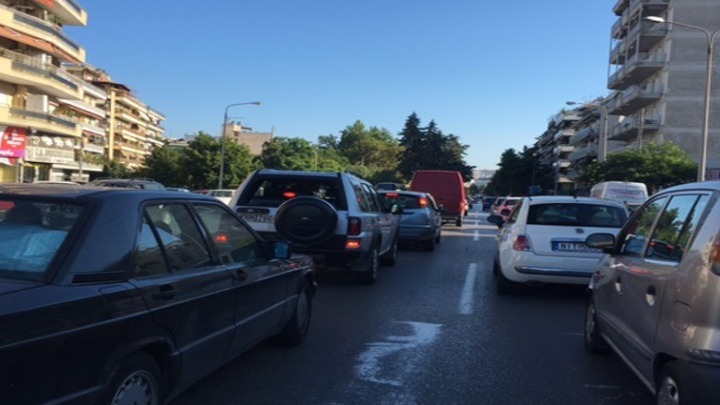 Αριθμός – ρεκόρ στις κλήσεις για παράνομη στάθμευση από τη δημοτική αστυνομία